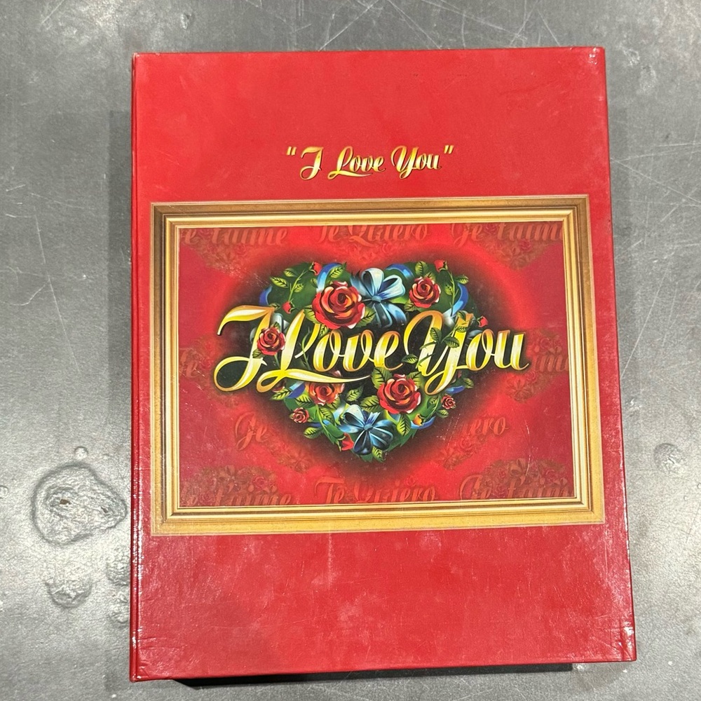 Barnes & Noble "I Love You" Puzzle 500 Pieces - Open Box. Never Been Used.